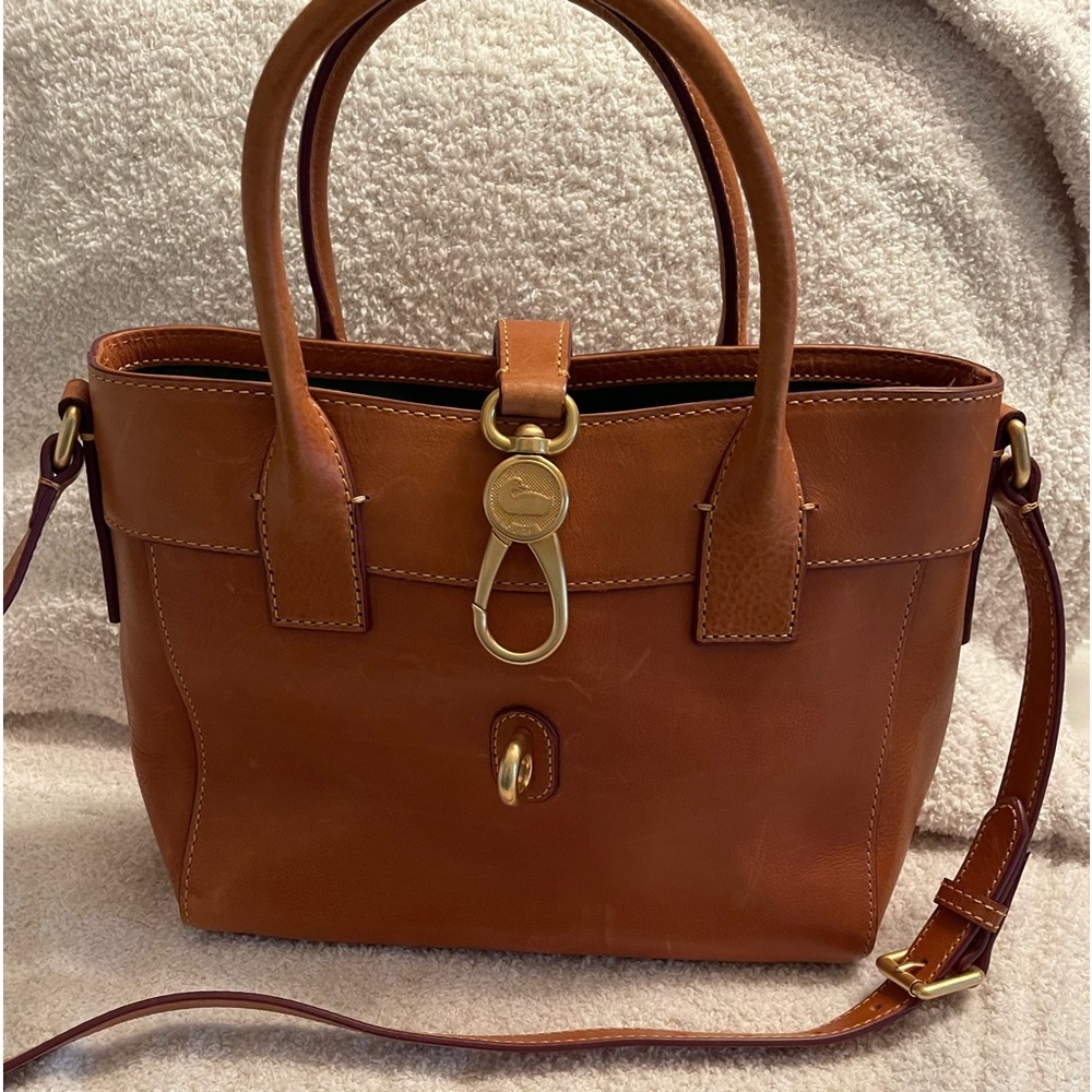 Like new Dooney tote